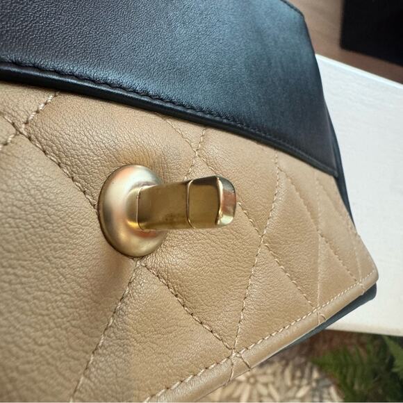 Chanel Graphic Flap Bag Quilted Calfskin Medium Black Beige Goldtone hardware - Picture 8 of 14